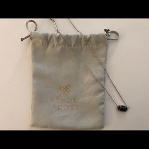 Kendra Scott necklace
